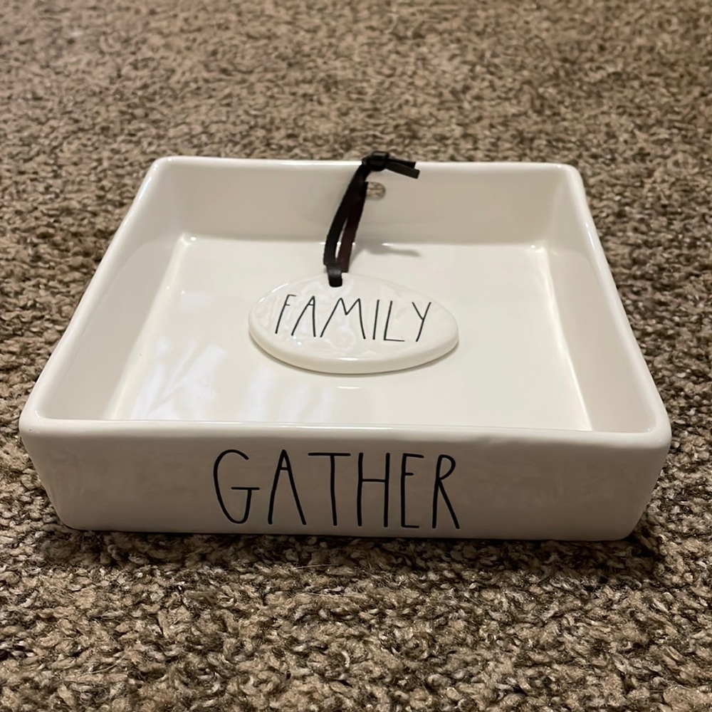 Rae Dunn napkin holder